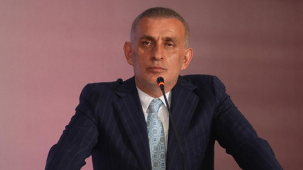 TFF Başkanı İbrahim Hacıosmanoğlu: Yabancı sınırı kalkacak | Okan Buruk sözleri: Herkes cezasını çekecek | Suç duyurusunda bulunacağız TFF Başkanı İbrahim Hacıosmanoğlu: Yabancı sınırı kalkacak | Okan Buruk sözleri: Herkes cezasını çekecek | Suç duyurusunda bulunacağız