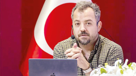 Stanford yöneticisi Hizal: Türkler ‘çılgın’ projeler üretiyor Stanford yöneticisi Hizal: Türkler ‘çılgın’ projeler üretiyor