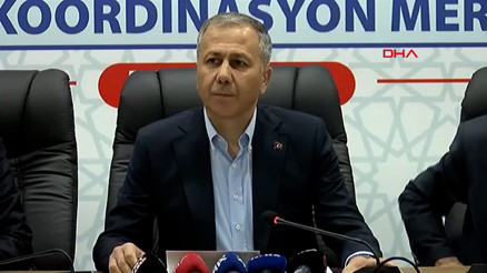Bakan Yerlikaya, AFAD Koordinasyon Merkezi’nde depremle ilgili son durumu açıkladı