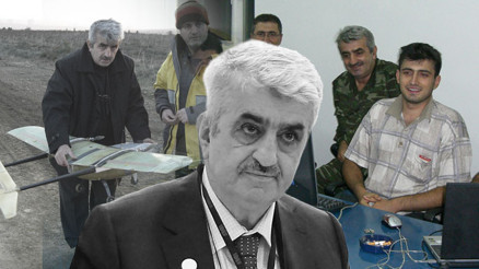 Milli SİHAların öncü ismi Özdemir Bayraktar vefatının üçüncü yılı... 72 yıllık ömrünü Güçlü Türkiye idealine adadı Milli SİHAların öncü ismi Özdemir Bayraktar vefatının üçüncü yılı... 72 yıllık ömrünü Güçlü Türkiye idealine adadı