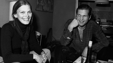 Ünlü oyuncu karısını görür görmez aşık olmuş: Güzel gözlerine ve kırık burnuna vuruldu Ünlü oyuncu karısını görür görmez aşık olmuş: Güzel gözlerine ve kırık burnuna vuruldu