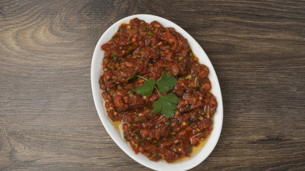 Acılı ezme tarifi ve malzemeleri: Acılı ezme nasıl yapılır, malzemeleri neler