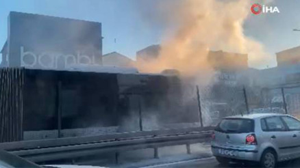 Avcılarda 12 saat arayla metrobüs yangını