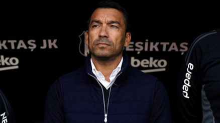 Beşiktaşta Giovanni van Bronckhorst Galatasaraya karşı 14 yıllık hasreti bitirmek istiyor