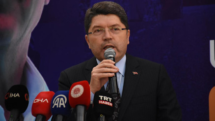 Adalet Bakanı Yılmaz Tunçtan TUSAŞ saldırısına ilişkin açıklama: Savunma sanayinin geldiği noktayı hazmedememenin bir göstergesi Adalet Bakanı Yılmaz Tunçtan TUSAŞ saldırısına ilişkin açıklama: Savunma sanayinin geldiği noktayı hazmedememenin bir göstergesi