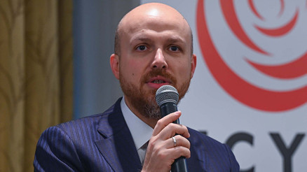 Bilal Erdoğan, Londra’da ICYF’in düzenlediği panelde konuştu: Türkiyenin büyük umutları var Bilal Erdoğan, Londra’da ICYF’in düzenlediği panelde konuştu: Türkiyenin büyük umutları var