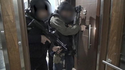 İstanbulda düzenlenen operasyonda 3 ton 515 Kg uyuşturucu ele geçirildi