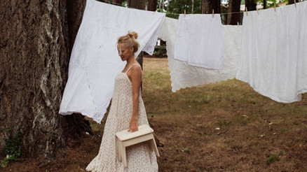 Pırıltılı dünyanın en ünlü yüzlerinden biriydi... Lüks evini sattı, büyüdüğü uzak köşede bir başına yaşıyor Pırıltılı dünyanın en ünlü yüzlerinden biriydi... Lüks evini sattı, büyüdüğü uzak köşede bir başına yaşıyor