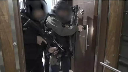 İçişleri Bakanı Ali Yerlikaya duyurdu: 14 ilde yapılan operasyonlarda 42 şüpheli tutuklandı