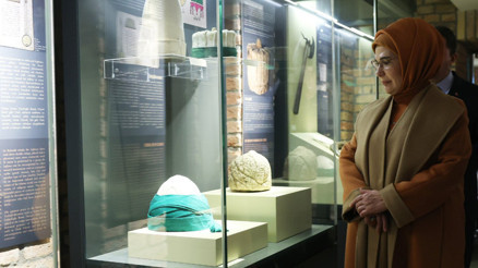 Emine Erdoğandan Türkiye-Macaristan Dostluk Antlaşması’nın yüzüncü yılı mesajı Emine Erdoğandan Türkiye-Macaristan Dostluk Antlaşması’nın yüzüncü yılı mesajı