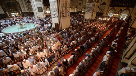 8 KASIM 2024 CUMA HUTBESİ KONUSU | Diyanet cuma hutbesi PDF metnini ve konusunu yayınladı: Merhamet Eden Merhamet Bulur