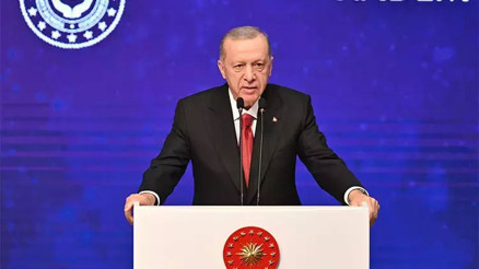 Cumhurbaşkanı Erdoğan: Trumptan eski yönetimin hatalı politikalarını terk etmesini bekliyoruz