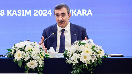 Cumhurbaşkanı Yardımcısı Cevdet Yılmaz: Brüt rezervlerimiz 160 milyar dolara yaklaşmış durumda Cumhurbaşkanı Yardımcısı Cevdet Yılmaz: Brüt rezervlerimiz 160 milyar dolara yaklaşmış durumda