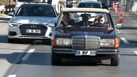 Bahçeli, Fikrimin İnce Gülü ile Atatürkü andı