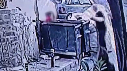 Kan donduran cinayette yeni görüntüler: Mezarlıkta cesedi bulunan Şirinin katili ile karşılaştığı an kamerada