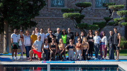 Ünlü isimler Yağmur Kalyoncu’nun Cunda Despot Evi’nde düzenlediği sağlık ve güzellik kampında buluştu Ünlü isimler Yağmur Kalyoncu’nun Cunda Despot Evi’nde düzenlediği sağlık ve güzellik kampında buluştu