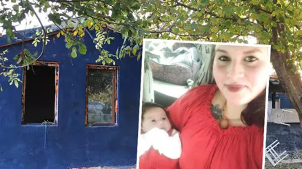 İzmir’deki yangında yaşamını yitiren 5 kardeşin tabutu yan yana konuldu İzmir’deki yangında yaşamını yitiren 5 kardeşin tabutu yan yana konuldu