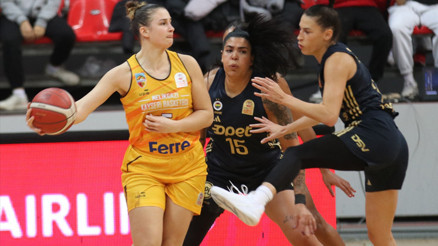 Fenerbahçe Opet, Kayseride farklı kazandı