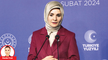 Aile Bakanlığı İzmir’deki acı olayın ardından inceleme başlattı... Özel ekip sahaya iniyor