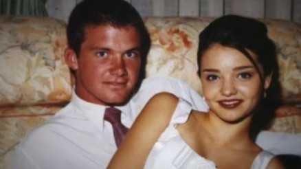 Gencecik yaşta ölen sevgilisini kalbinden söküp atamadı: Kocasından izin alıp onun adını oğluna verdi Gencecik yaşta ölen sevgilisini kalbinden söküp atamadı: Kocasından izin alıp onun adını oğluna verdi