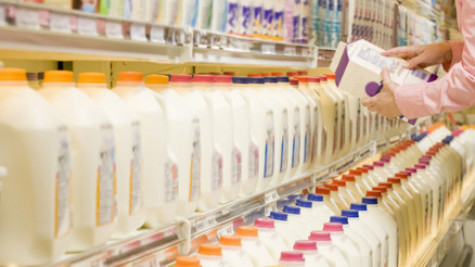 Marketlerde satılan pastörize sütler mi daha sağlıklı yoksa çiğ sütler mi