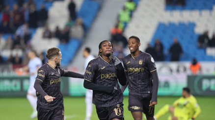 Trabzonspor - Adana Demirspor maçından ekrana yansımayanlar