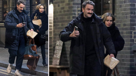 Gecikmiş doğum günü yemeği telaşlı bitti... Aşkın kendisini gören olmadı ama dedikodular yine alevlendi Gecikmiş doğum günü yemeği telaşlı bitti... Aşkın kendisini gören olmadı ama dedikodular yine alevlendi