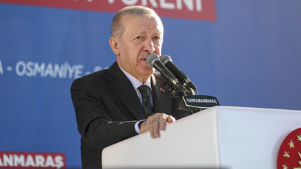 Cumhurbaşkanı Erdoğan: Özel, Ankarada siyasetçilik oynamasın