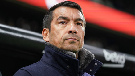 Son dakika: Beşiktaşta Giovanni van Bronckhorst ile yollar ayrıldı