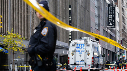 ABDnin en büyük özel sağlık sigortası şirketinin CEOsu silahlı saldırıda öldü ABDnin en büyük özel sağlık sigortası şirketinin CEOsu silahlı saldırıda öldü