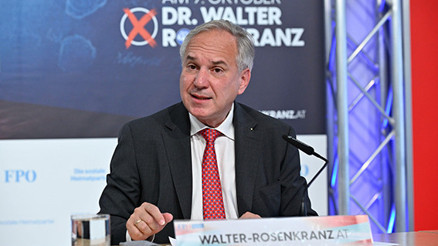 Avusturya Meclis Başkanı’na görevi kötüye kullandığı gerekçesiyle suç duyurusu