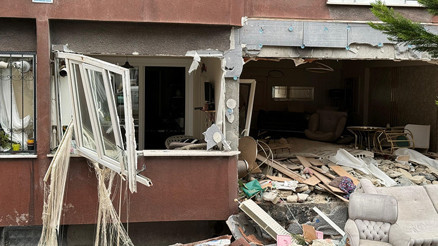Beylikdüzünde 14 katlı binanın girişinde patlama 1 kişi hayatını kaybetti, 3 yaralı