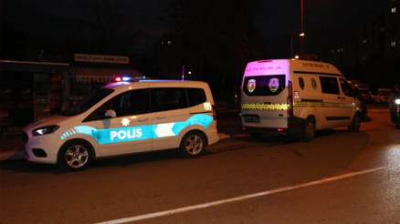 Antalyada 16 yaşındaki çocuk yan bakma kavgasında bıçaklandı