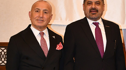 Zirve, ışık tuttu