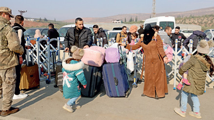 Suriyelilerle onurlu dönüş buluşması