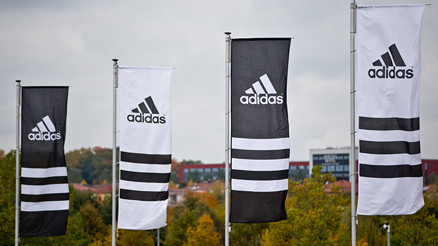 Adidas’a vergi baskını