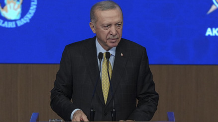 Suriyeli kardeşlerimiz artık özgür | Cumhurbaşkanı Erdoğan: Diktatör kim görmek isteyen Sednayaya baksın