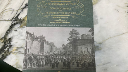 Fransız mimar Melling’in 19’uncu yüzyıl İstanbul’unu ve haremi resmettiği kitabının tıpkıbasımı yapıldı Fransız mimar Melling’in 19’uncu yüzyıl İstanbul’unu ve haremi resmettiği kitabının tıpkıbasımı yapıldı