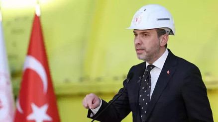 Bakan Bayraktar: İnşallah burada gördüğünüz ilk reaktörü, üniteyi 2025’te deneme üretimine alacağız