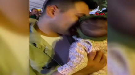 Şehit Nurettin Yaşarın 8 aylık kızıyla dans ettiği görüntüler ortaya çıktı