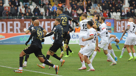 Bandırmada 4 gol var, kazanan yok