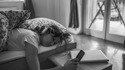 Gece gelen telefon çağrısını neredeyse reddediyordu... Bu telefon tam anlamıyla hayatını kurtardı