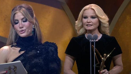 Müge Anlıdan Çağla Şıkel açıklaması: Nasıl bir zeka ya