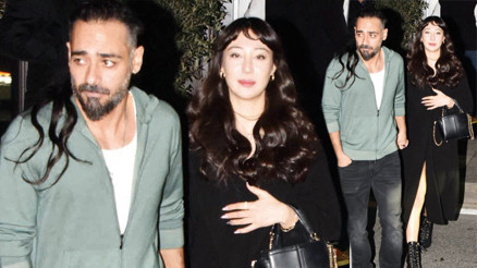 Sevgilisi ile el ele