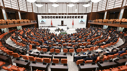 Son dakika haberi... TBMM Genel Kurulunda, 2025 Yılı Bütçesi kabul edildi.