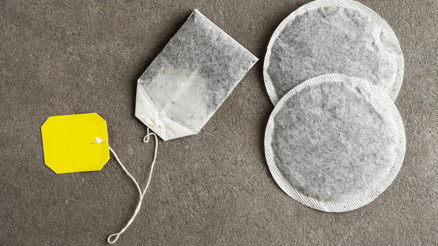 Tek bir çay poşeti vücudumuza milyarlarca tehlikeli mikroplastik salıyor