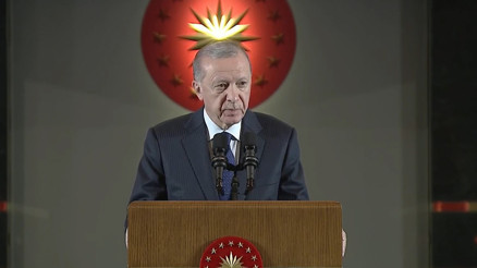 Son dakika...  Gönüllü, düzenli ve güvenli geri dönüş Cumhurbaşkanı Erdoğan: Dönmek isteyenlere her türlü kolaylık sağlanır, zorla gönderme olamaz