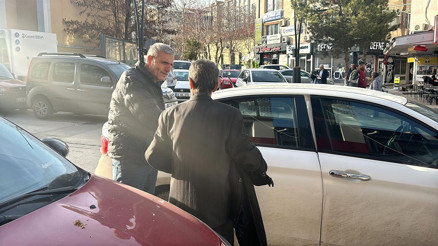 Telefon dolandırıcılarından bankacının dikkati sayesinde kurtuldu Telefon dolandırıcılarından bankacının dikkati sayesinde kurtuldu