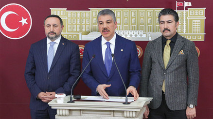 Adalet Komisyonu Başkanı Yüksel: Esed ve Baas rejiminin yargılanması uluslararası toplum için bir sorumluluktur