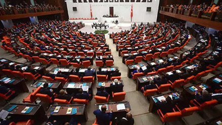 Aralarında 3 partinin genel başkanının da olduğu 14 milletvekili hakkında 17 fezleke Aralarında 3 partinin genel başkanının da olduğu 14 milletvekili hakkında 17 fezleke